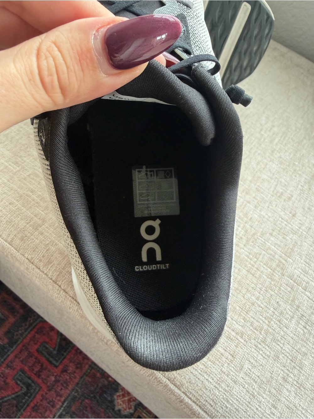 On Running Cloudtilt Black & White Women’s Size 9 - Picture 8 of 10